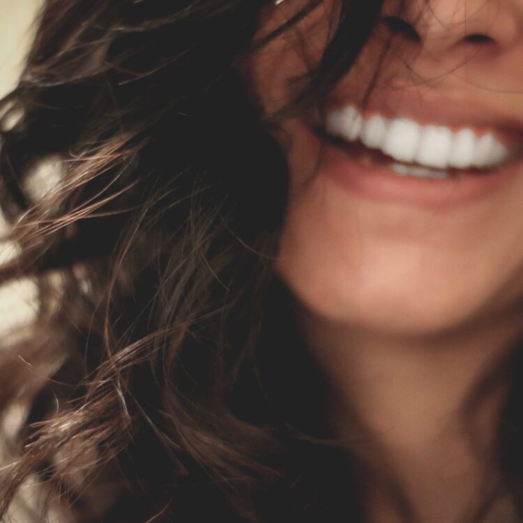 Woman with nice teeth smiling